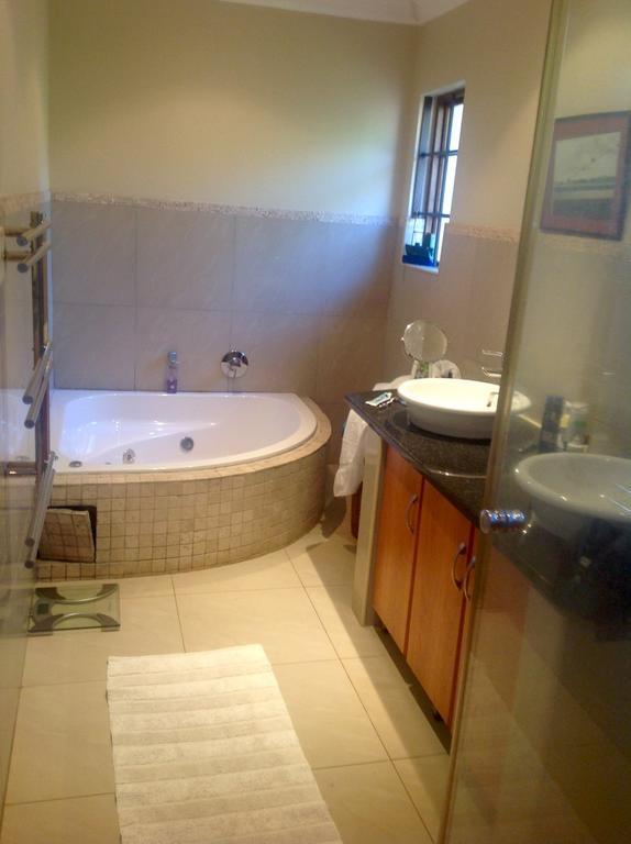 Ekhaya Guest House Ballito Bagian luar foto