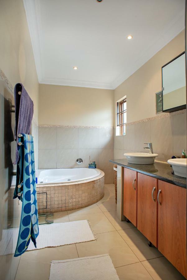 Ekhaya Guest House Ballito Bagian luar foto